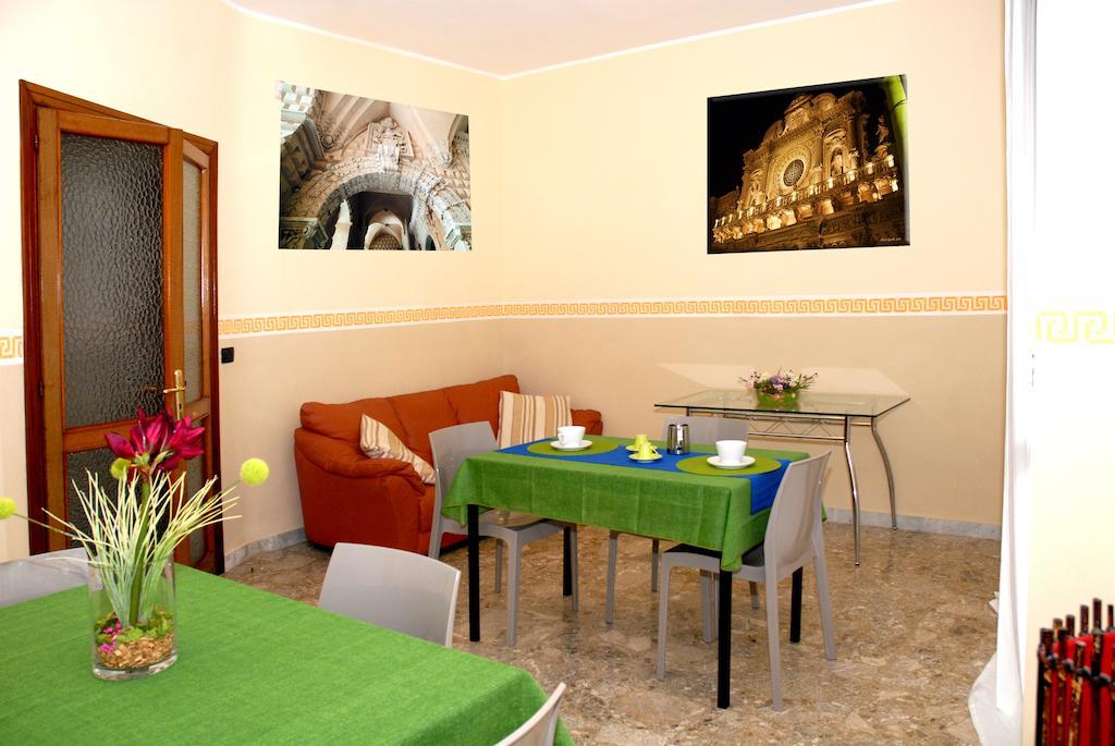 B&B Manzoni Lecce Exterior photo